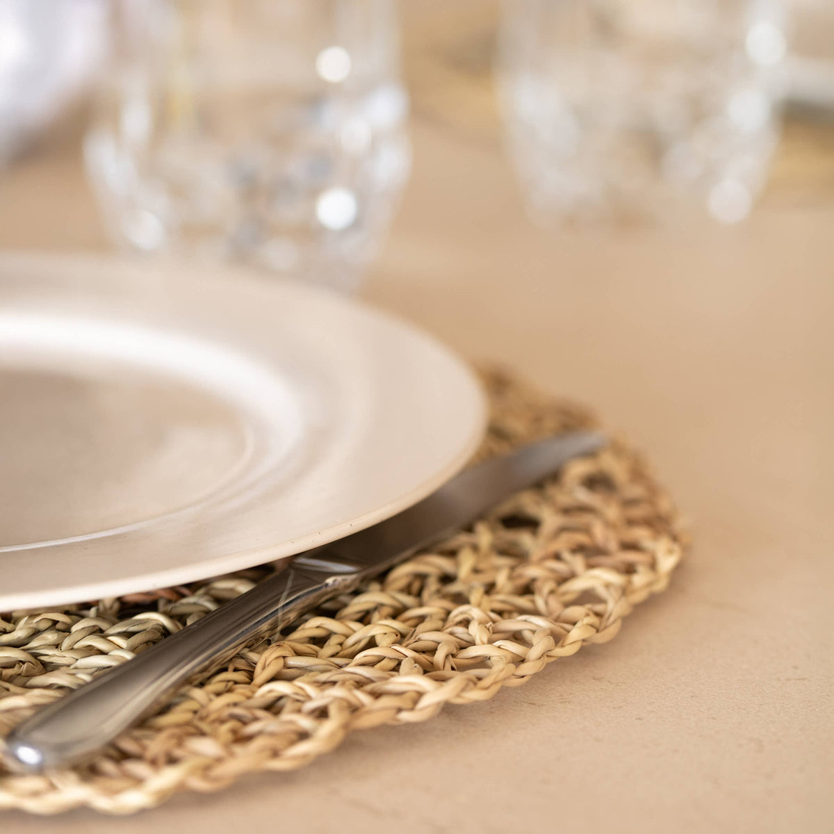 Openwork trivet 35 cm