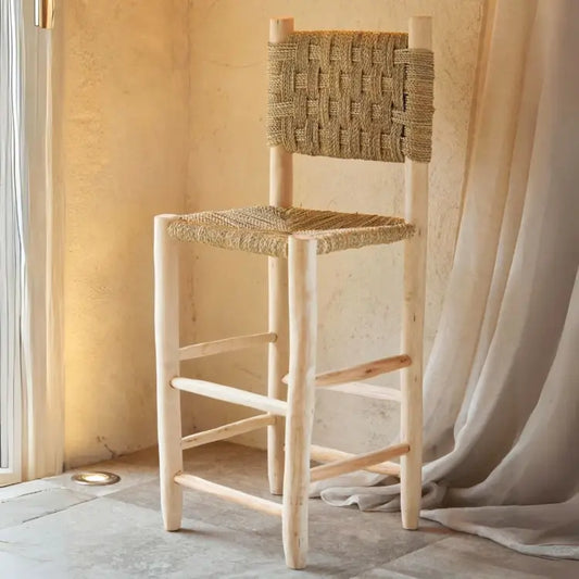 Bar stool with checkered backrest